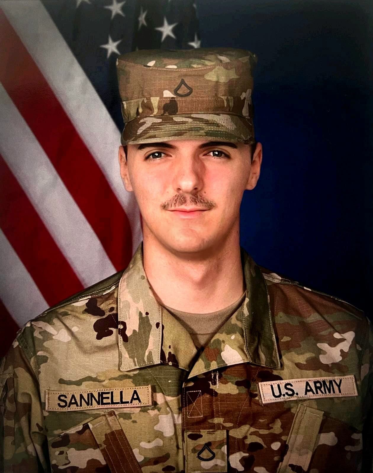 Jordi Enric Sannella in military uniform